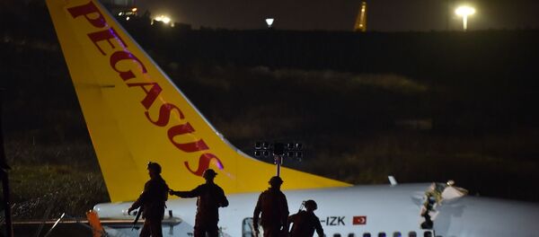 Sabiha Gökçen Havalimanı'nda pistten çıkan uçak - Sputnik Türkiye