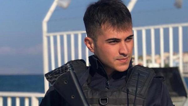 İzmir'in Çeşme ilçesinde, intihar eden polis memuru Muhammed Emin Kaya - Sputnik Türkiye