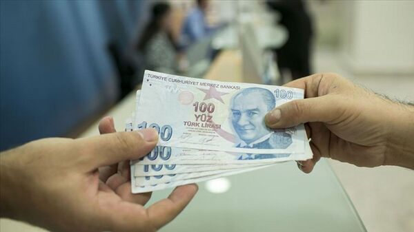 Emekliler -- banka promosyonu - para - Sputnik Türkiye