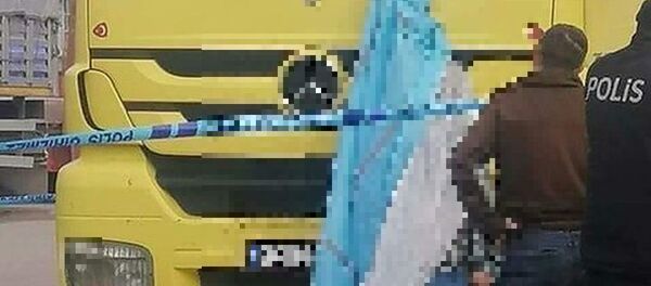 Konya’da evli ve iki çocuk babası kamyon şoförü 37 yaşındaki Mevlüt Çankaya’nın maddi sıkıntılar nedeniyle Konya Kamyon Garajı’da intihar ettiği belirtildi. - Sputnik Türkiye