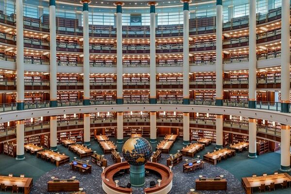 Cumhurbaşkanlığı Millet Kütüphanesi 125 bin metrekare kapalı alana sahip ve aynı anda 5 bin kişiye hizmet verebilecek kapasitede. - Sputnik Türkiye