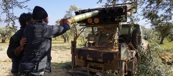 İdlib yakınlarındaki Neyrab Köyü-Türkiye'nin desteklediği Suriye Milli Ordusu   - Sputnik Türkiye