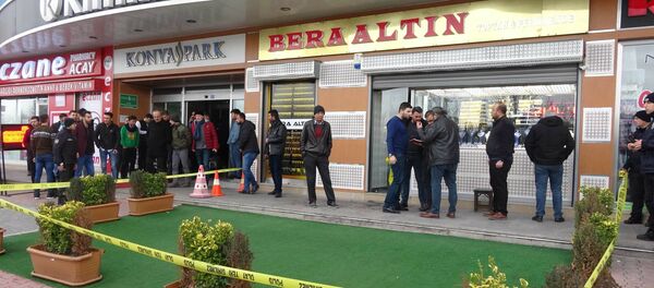 Gelin arabası süsü verip kuyumcuyu soydular Gelin arabası süsü verip kuyumcuyu soydular - Sputnik Türkiye