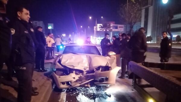 Aydın'da alkollü sürücü polis otosuna çarptı - Sputnik Türkiye