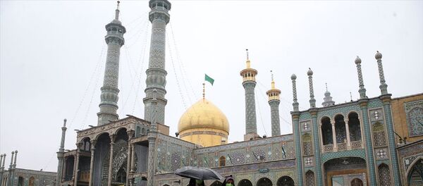 İran - İran'ın Kum kentinde koronavirüs önlemleri - Sputnik Türkiye