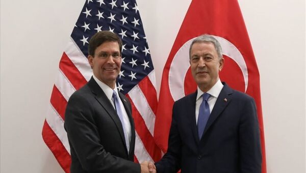 Milli Savunma Bakanı Hulusi Akar ve ABD Savunma Bakan Vekili Mark Esper  - Sputnik Türkiye