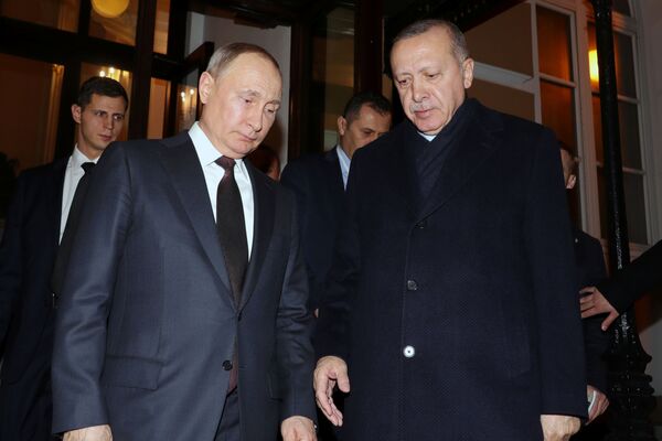Recep Tayyip Erdoğan ve Vladimir Putin: Moskova'daki zirvenin bitiminde - Sputnik Türkiye