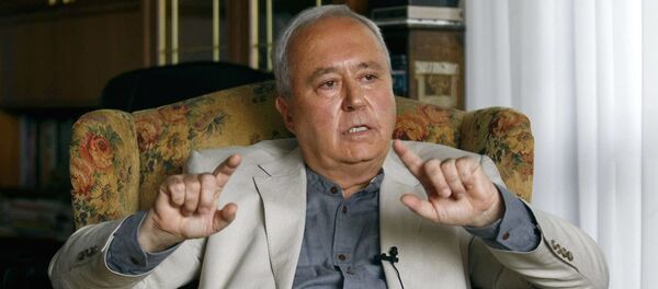 Cevat Öneş - Sputnik Türkiye