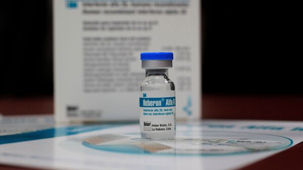 Küba'da ilaç endüstrisi, koronavirüs tedavisinde kullanılacak 22 ilacın üretilmesi konusunda garanti verdi. Bu ilaçlar arasında, hastalıkla mücadele konusunda etkili olduğu görülen 'Interferon Alpha 2B' de bulunuyor. - Sputnik Türkiye