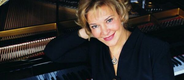 Gülsin Onay - Sputnik Türkiye