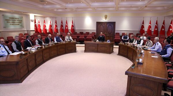 Akar: Askeri okullar 13 Nisan'a kadar tatil edildi - Sputnik Türkiye