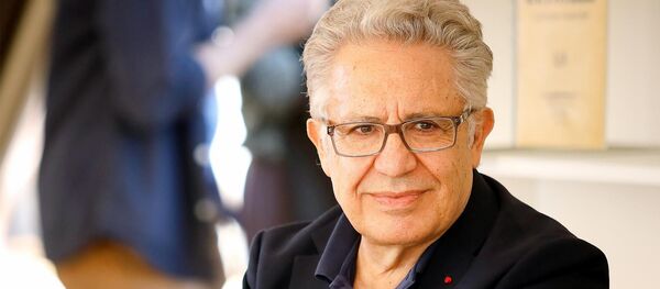 Zülfü Livaneli - Sputnik Türkiye
