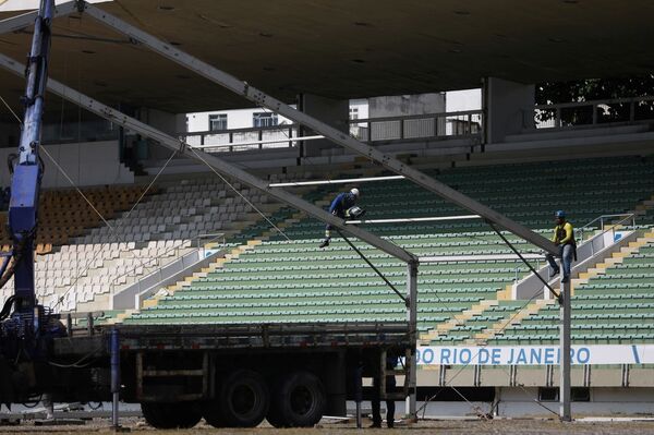 Maracana Stadyumu Kovid-19 hastanesine dönüştürülüyor - Sputnik Türkiye