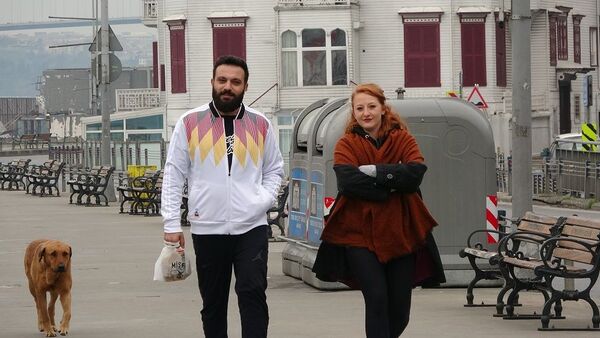 Yasağa rağmen yürüyüş yapanlar - Sputnik Türkiye