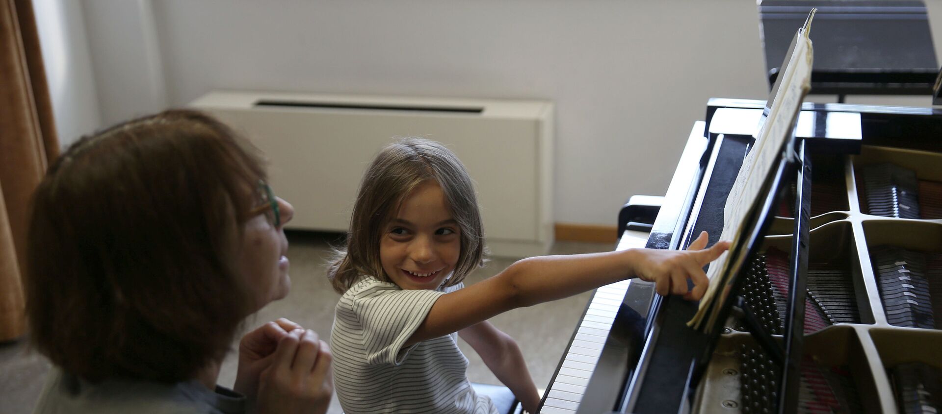 ‘Piyanonun dahi çocuğu’ olarak anılan yedi yaşındaki Stelios Kerasidis - Sputnik Türkiye, 1920, 07.04.2020