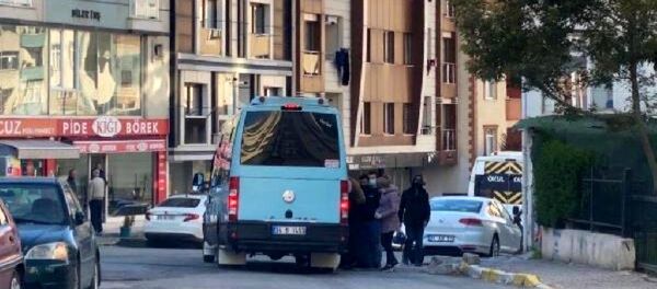 Minibüs şoförü kendini böyle savundu: Binmek için önüme atlıyorlar - Sputnik Türkiye