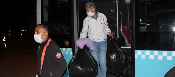 Cezaevlerinden tahliyeler başladı Cezaevlerinden tahliyeler başladı - Sputnik Türkiye