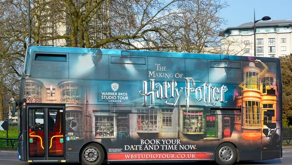 Harry Potter tur arabaları - Sputnik Türkiye