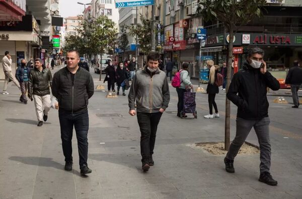 Bakırköy ve Şirinevler'de meydanlarda yoğunluk - Sputnik Türkiye