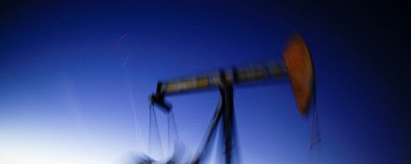 ABD'nin Teksas eyaletinde ham petrol çıkaran bir pompa - Sputnik Türkiye