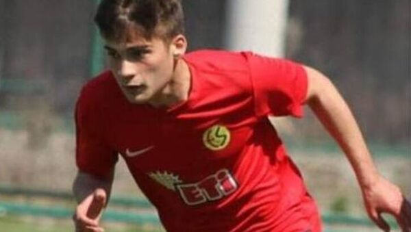 Eskişehirspor’un 20 yaşındaki futbolcusu Kaan Öztürk hayatını kaybetti - Sputnik Türkiye