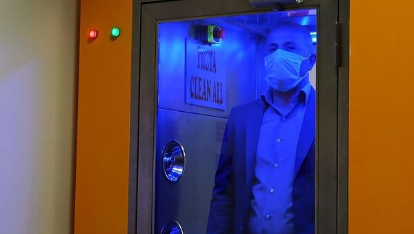 Malatya'da virüs ve bakterileri 1 dakikada temizleyen kabin üretildi - Sputnik Türkiye