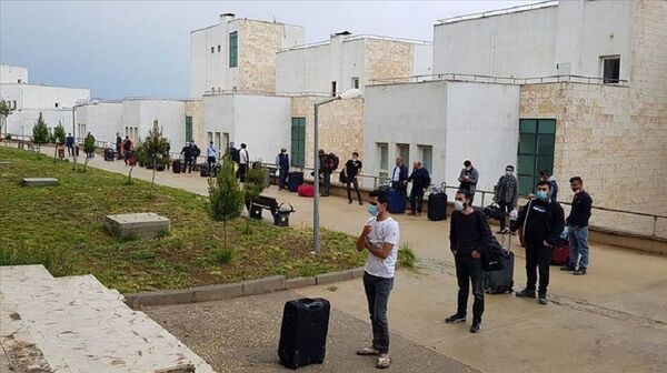 Irak'tan getirilen Türk vatandaşları Mardin ve Diyarbakır'daki yurtlarda karantinaya alındı - Sputnik Türkiye