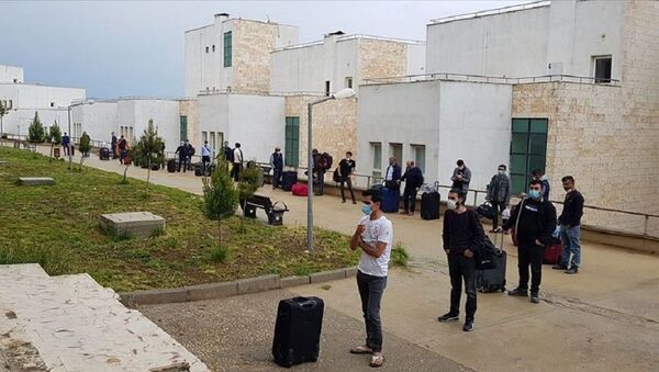Irak'tan getirilen 127 Türk vatandaşı Mardin'de yurda yerleştirildi. - Sputnik Türkiye