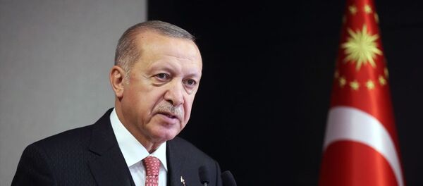 Türkiye Cumhurbaşkanı Recep Tayyip Erdoğan başkanlığındaki Cumhurbaşkanlığı Kabinesi toplantısı sona erdi. Cumhurbaşkanı Erdoğan, toplantının ardından açıklamalarda bulundu. - Sputnik Türkiye