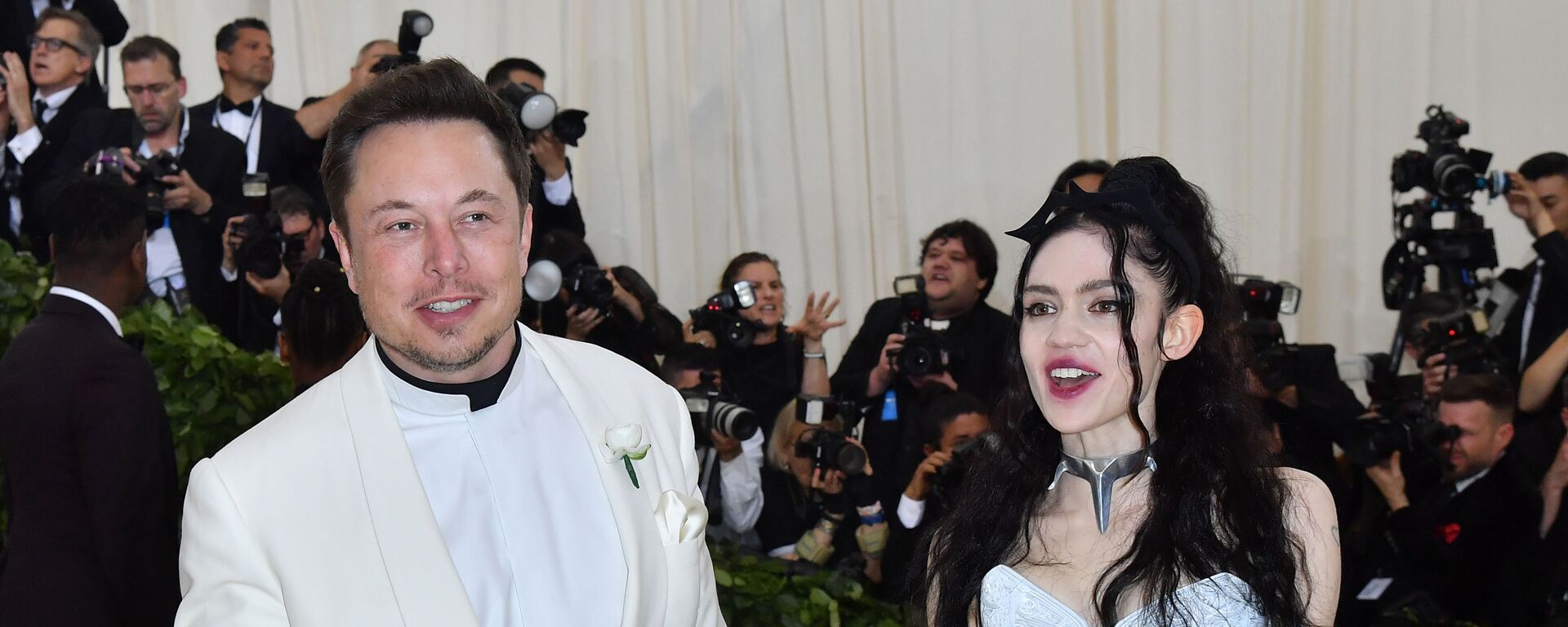 Elon Musk ve sevgilisi Grimes - Sputnik Türkiye, 1920, 25.05.2020