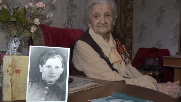 95 yaşındaki gazi Büyük Vatan Savaşı sırasında yaşadıklarını anlattı - Sputnik Türkiye