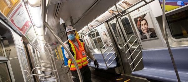 New York metrosu salgına karşı temizlik yapılması amacıyla kapatıldı. - Sputnik Türkiye
