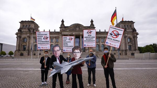 Almanya'nın ABD’den savaş uçağı alma planları protesto edildi - Sputnik Türkiye