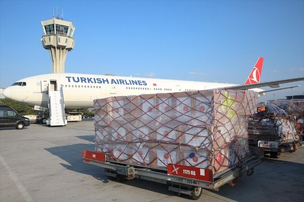 Türkiye'den Ukrayna'ya tıbbi malzeme yardımı - Sputnik Türkiye