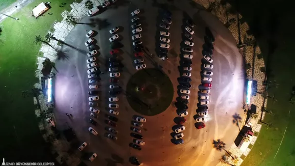Arabalı sinema - İzmir  - Sputnik Türkiye