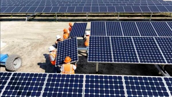 Çanakkale'nin Ezine Belediyesi, kurulacak Güneş Enerjisi Santrali (GES) ile 2021 yılının Nisan ayında enerji üretimine başlayacak. - Sputnik Türkiye