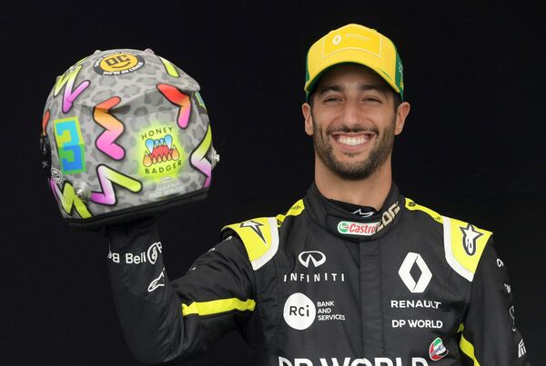 Formula 1 pilotu Ricciardo 2021'de McLaren takımına katılıyor, Sainz de Ferrari'ye geçiyor - Sputnik Türkiye