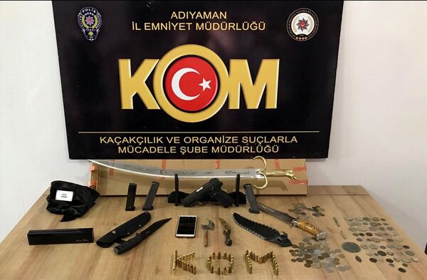 Suç örgütlerine 'hijyen' operasyonu: Sedat Peker'i tehdit eden 'Hanımağa' da gözaltında - Sputnik Türkiye