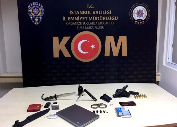 Suç örgütlerine 'hijyen' operasyonu: Sedat Peker'i tehdit eden 'Hanımağa' da gözaltında - Sputnik Türkiye