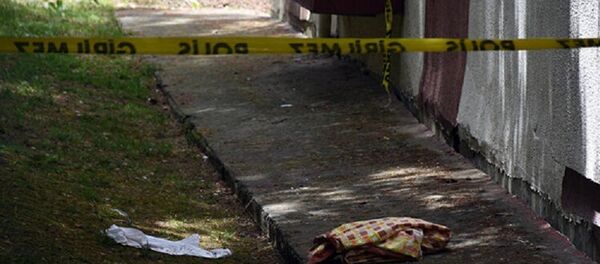 Site bahçesinde yeni doğan bebek cesedi - Sputnik Türkiye