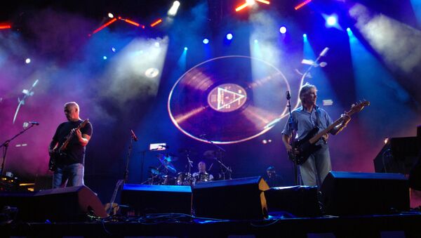 Pink Floyd üyeleri David Gilmour ve Roger Waters   - Sputnik Türkiye