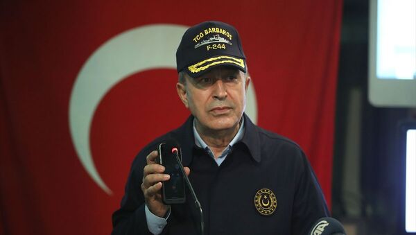 Cumhurbaşkanı Recep Tayyip Erdoğan telefonla askerlere hitap etti. - Sputnik Türkiye