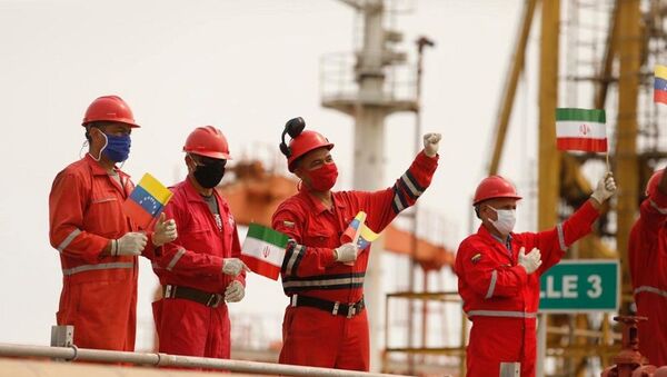 İran'ın Venezüella'ya gönderdiği tanker ülke kara sularında - Sputnik Türkiye