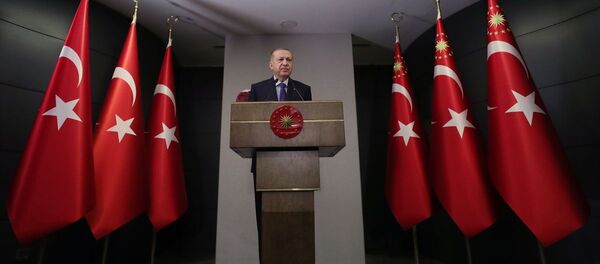 Türkiye Cumhurbaşkanı Recep Tayyip Erdoğan başkanlığında düzenlenen Cumhurbaşkanlığı Kabine Toplantısı sona erdi. Cumhurbaşkanı Erdoğan, toplantı sonrası açıklama yaptı. - Sputnik Türkiye
