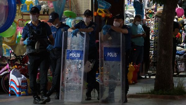 Batman HDP il eşbaşkanları gözaltına alındı - Sputnik Türkiye