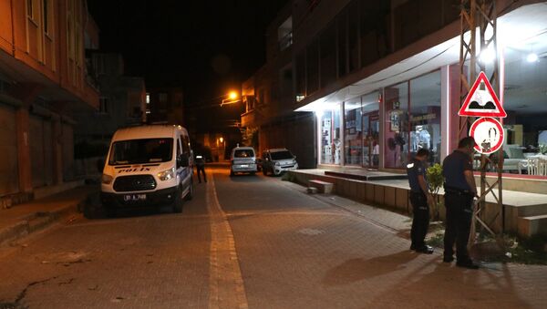 Polis - Adana - Polis arabası - Sputnik Türkiye