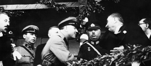 Kliment Voroşilov, Türkiye ziyareti - Sputnik Türkiye