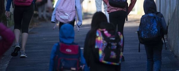 Yeni Zelanda-okul-öğrenci - Sputnik Türkiye