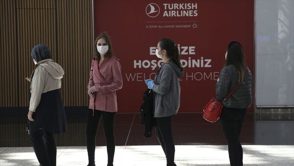 Türk Hava Yolları (THY), yeni tip koronavirüs (Kovid-19) tedbirleri sonrası normalleşme süreciyle birlikte seferlerini artırdı. Bugün 250 iç hat seferi yapacak THY'nin uçuşlarına vatandaşlar yoğun ilgi gösterdi. - Sputnik Türkiye