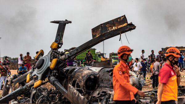 Endonezya’nın Orta Cava eyaletinde askeri helikopter düştü - Sputnik Türkiye